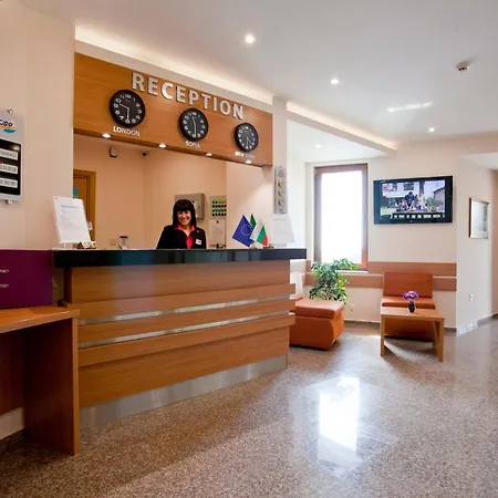 Coop Rozhen Hotel 3*