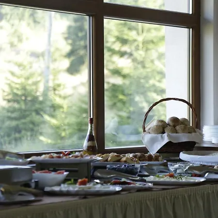 Hotel Coop Rozhen 3*