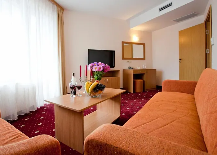 Coop Rozhen Hotel 3*